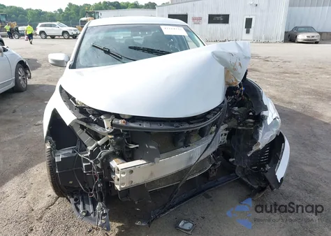 2015 Nissan Altima 2.5 S z USA, uszkodzony, nr VIN 1N4AL3AP8FN869892